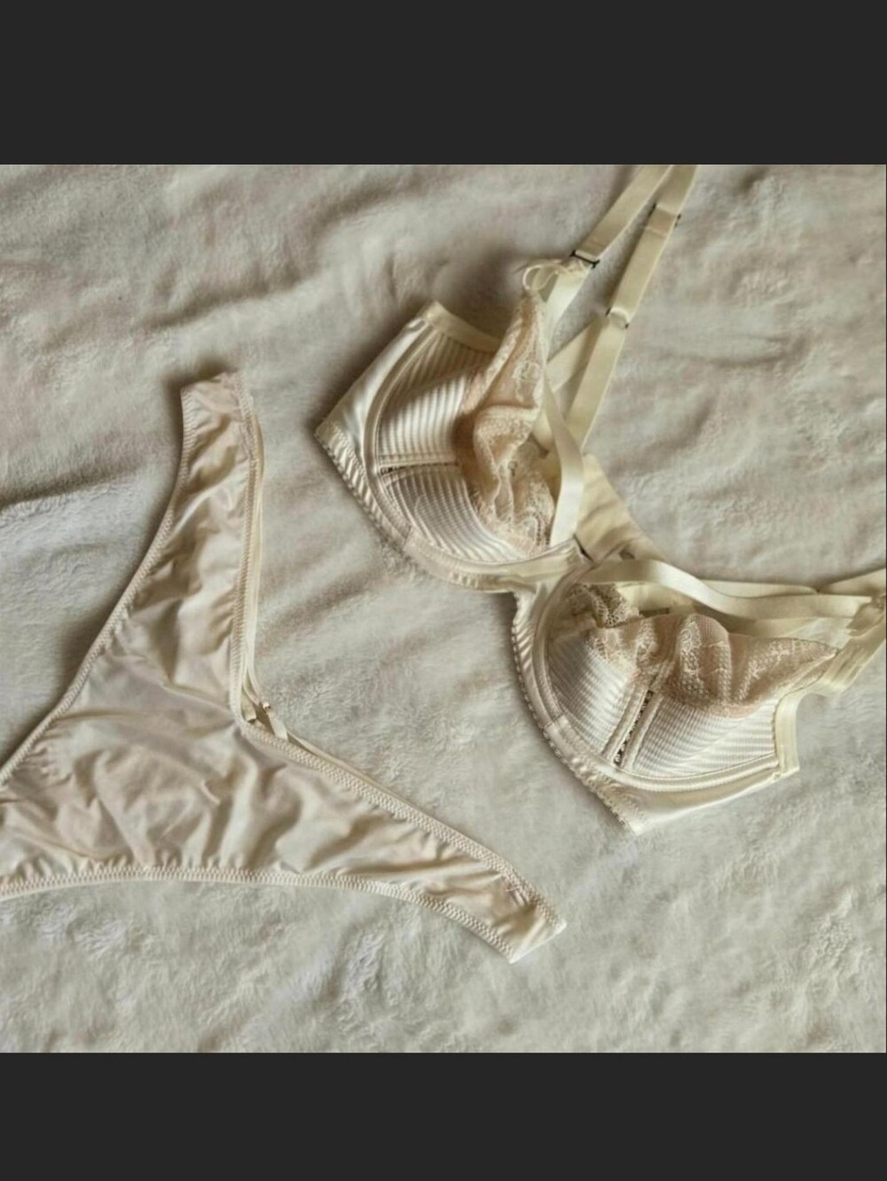 Ivory Dita Von Teese Bra